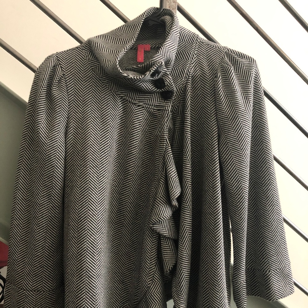 Cross neck striped jacket